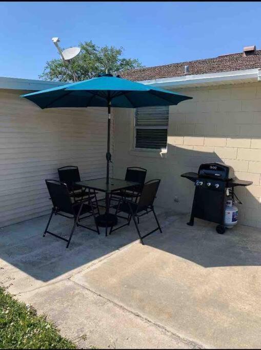 Brand Newpainted Vacation Hse Nrucf Petsok Fenced Holiday home Orlando